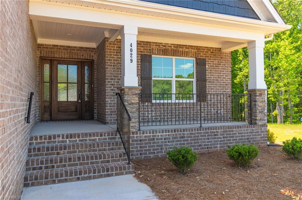 4029 Estate Drive Property Photo 2