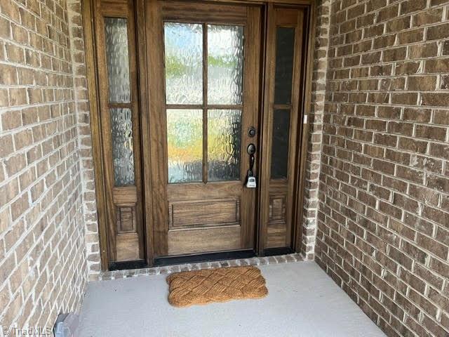 4029 Estate Drive Property Photo 3
