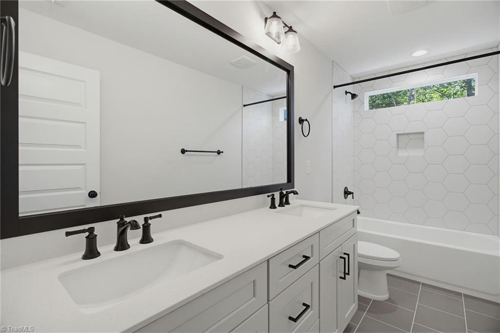 4029 Estate Drive Property Photo 25