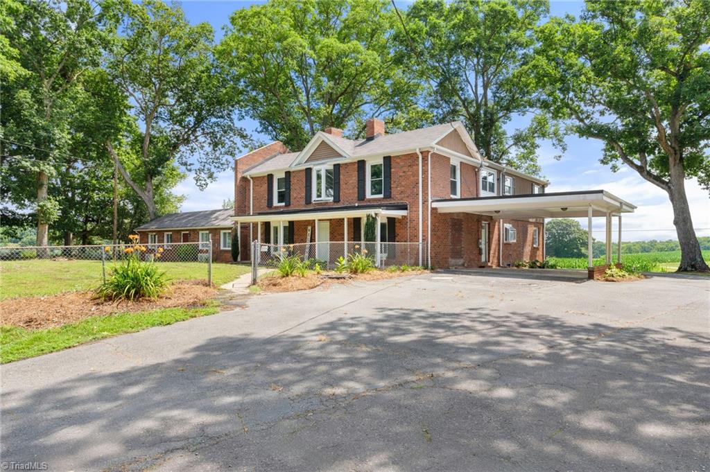 5726 Nc Highway 66 S Property Photo 1