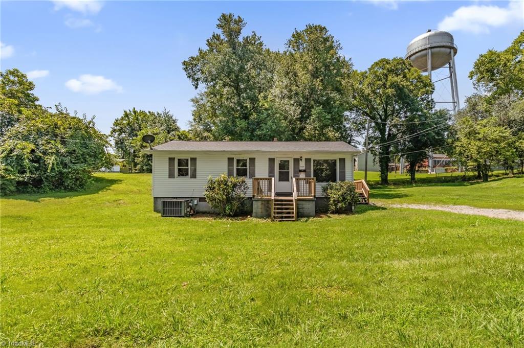 305 Short Avenue Property Photo 1