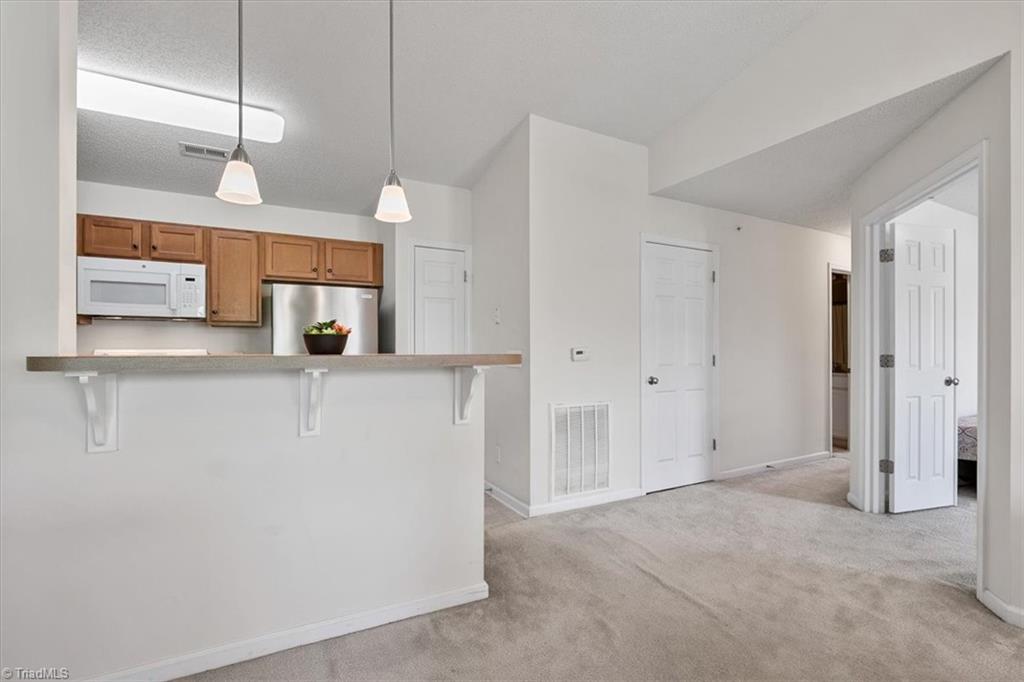 2600 Pennoak Way # M Property Photo 12