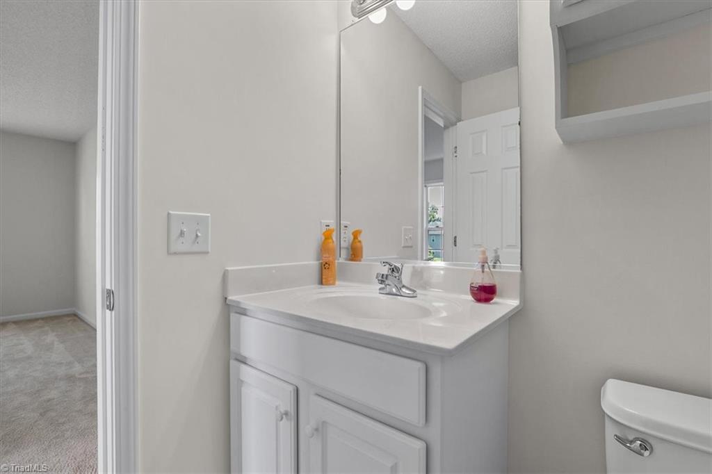 2600 Pennoak Way # M Property Photo 21