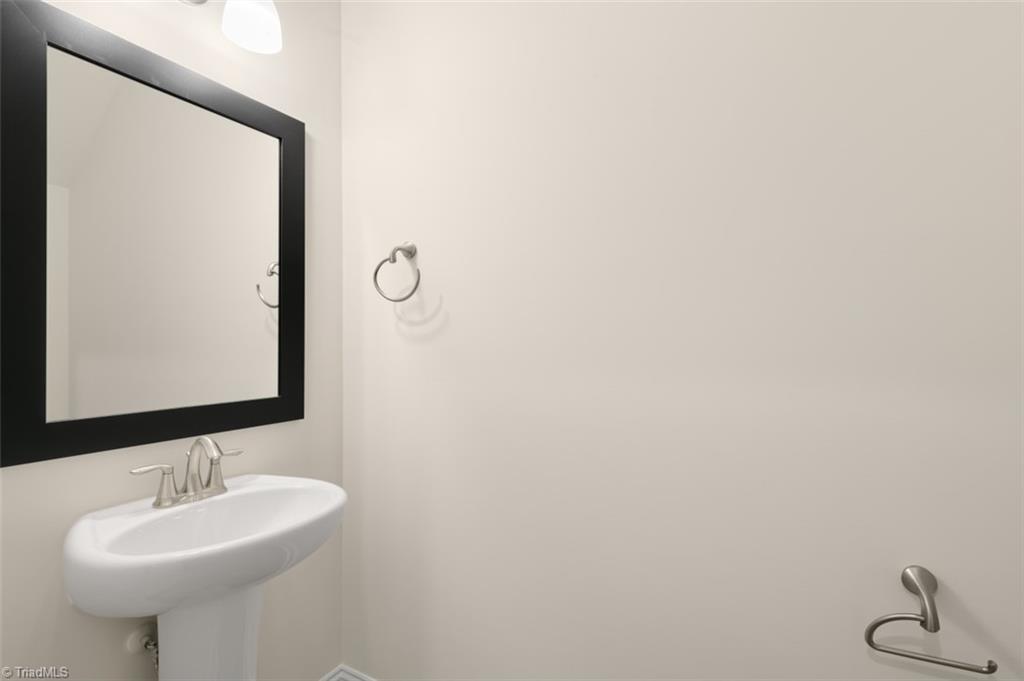 112 Lemongrass Lane Property Photo 13