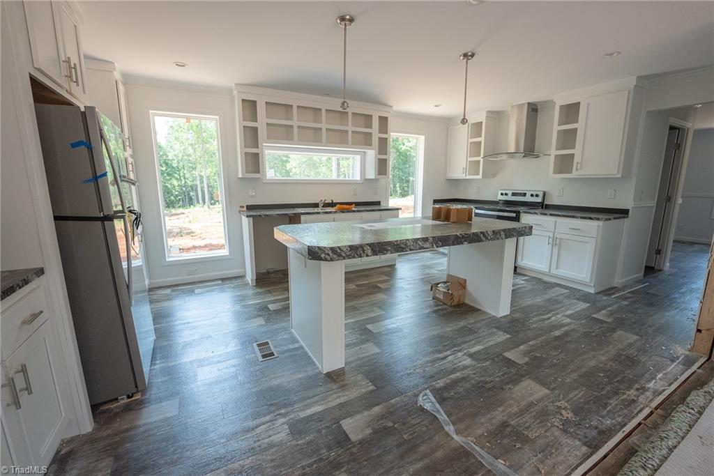 1853 Hill River Road Property Photo 1