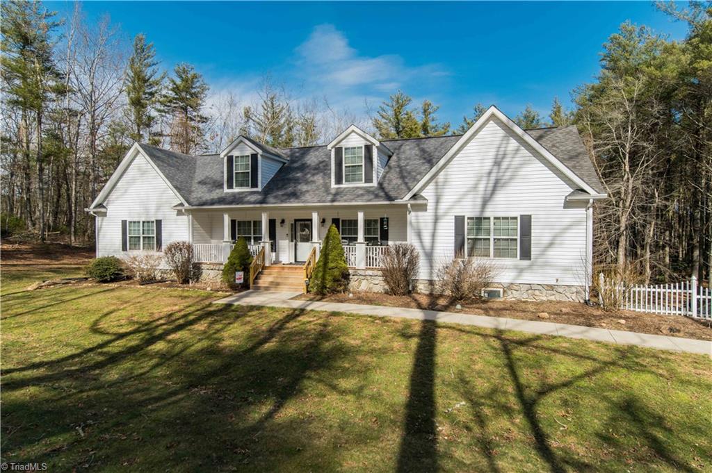 595 Brooks Road Property Photo 1