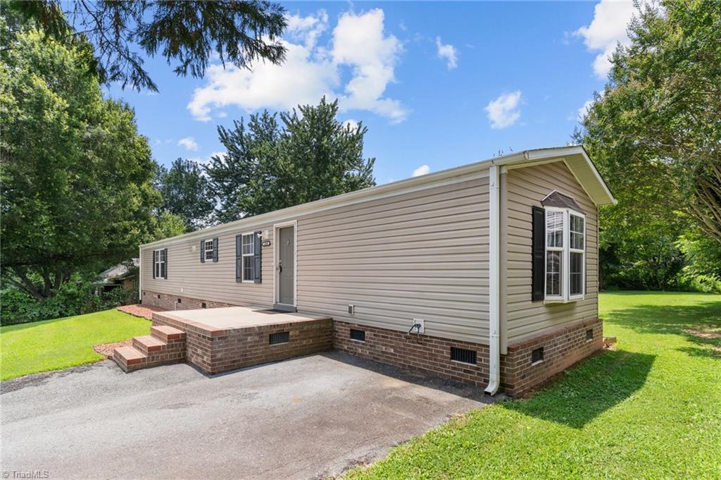 1020 Gordon Home Road Property Photo 1