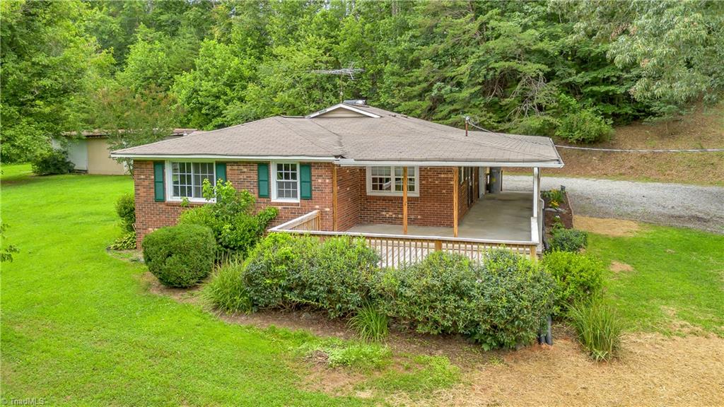 1618 Glenn Carlton Road Property Photo 1