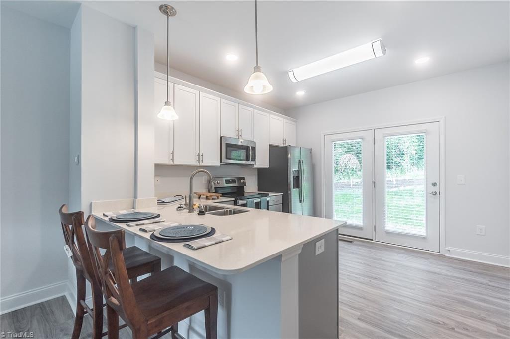 605 Property Photo 4