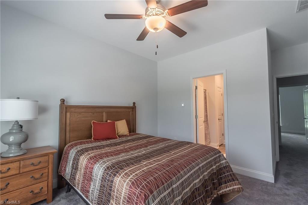605 Property Photo 13