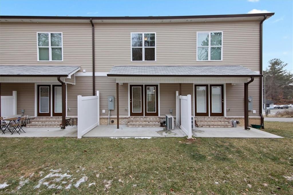 605 Property Photo 18