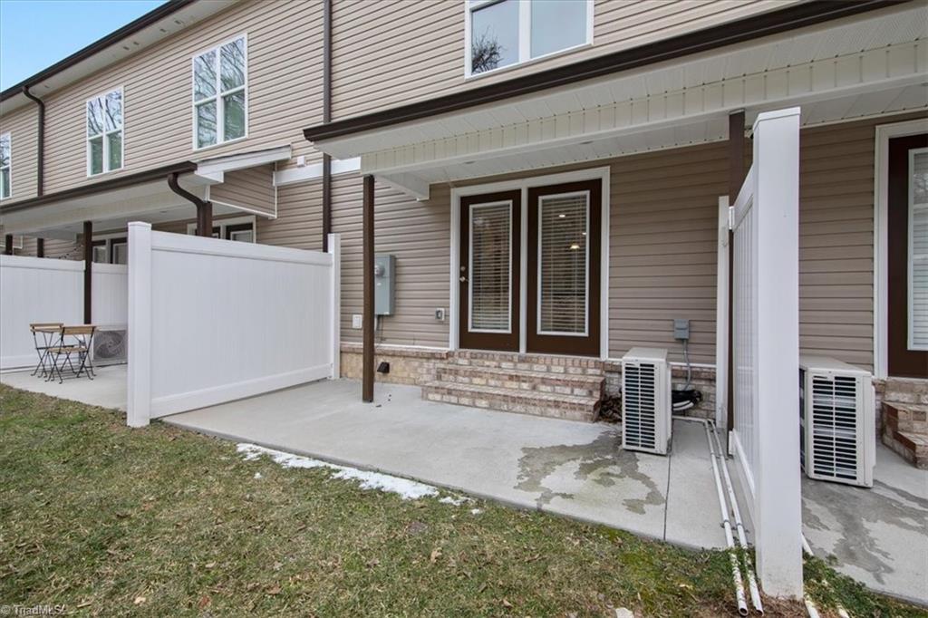 605 Property Photo 19