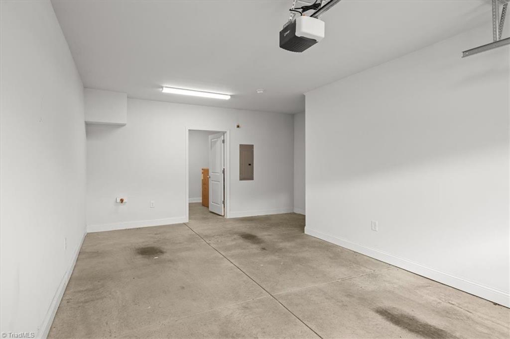 605 Property Photo 20