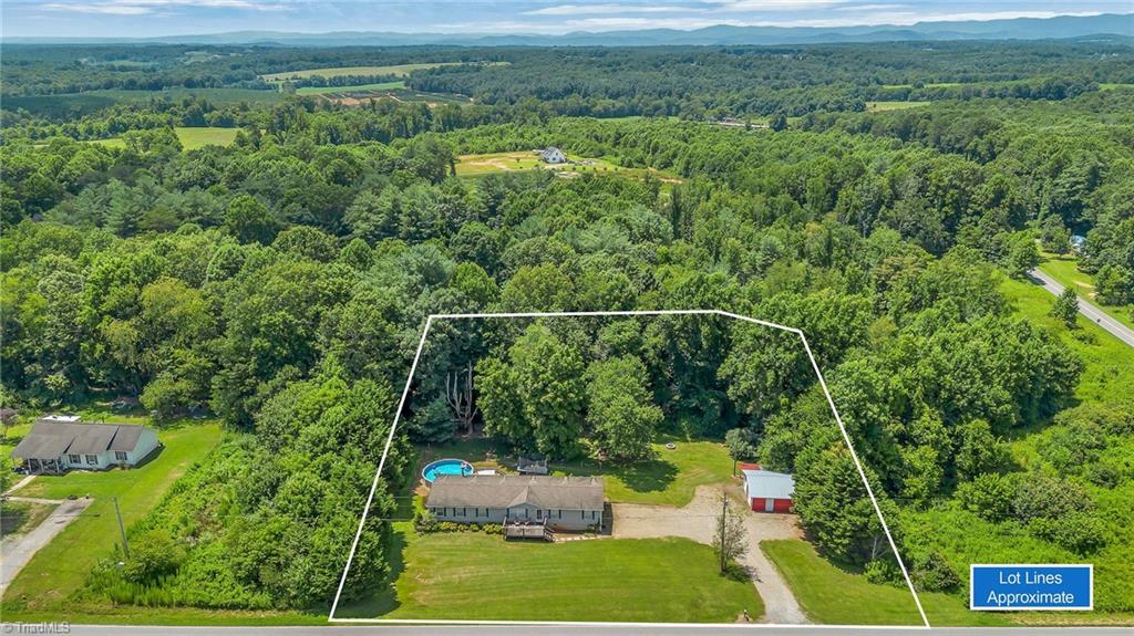 1089 Austin Little Mountain Road Property Photo 1