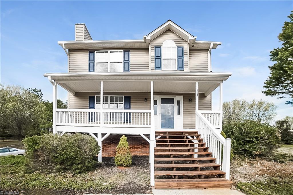 154 Twin Valley Drive Property Photo 1