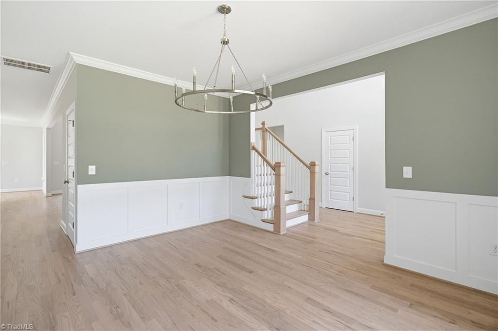 4011 Estate Drive Property Photo 10