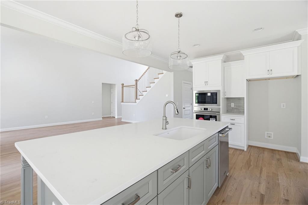4011 Estate Drive Property Photo 13