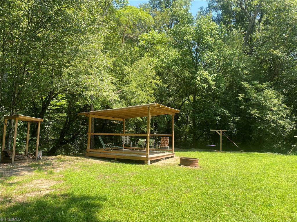 3258 Red White And Blue Road Property Photo 1