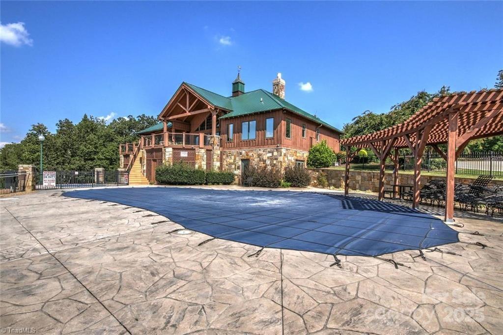 350 Pinnacle Trail Property Photo 3