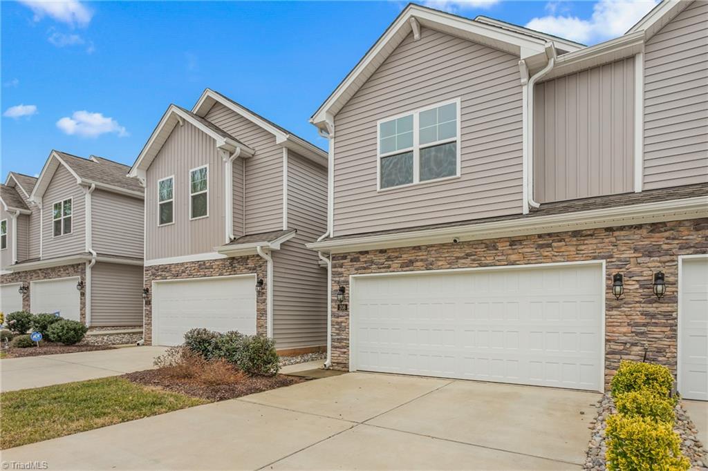 208 Stamm Drive Property Photo 1