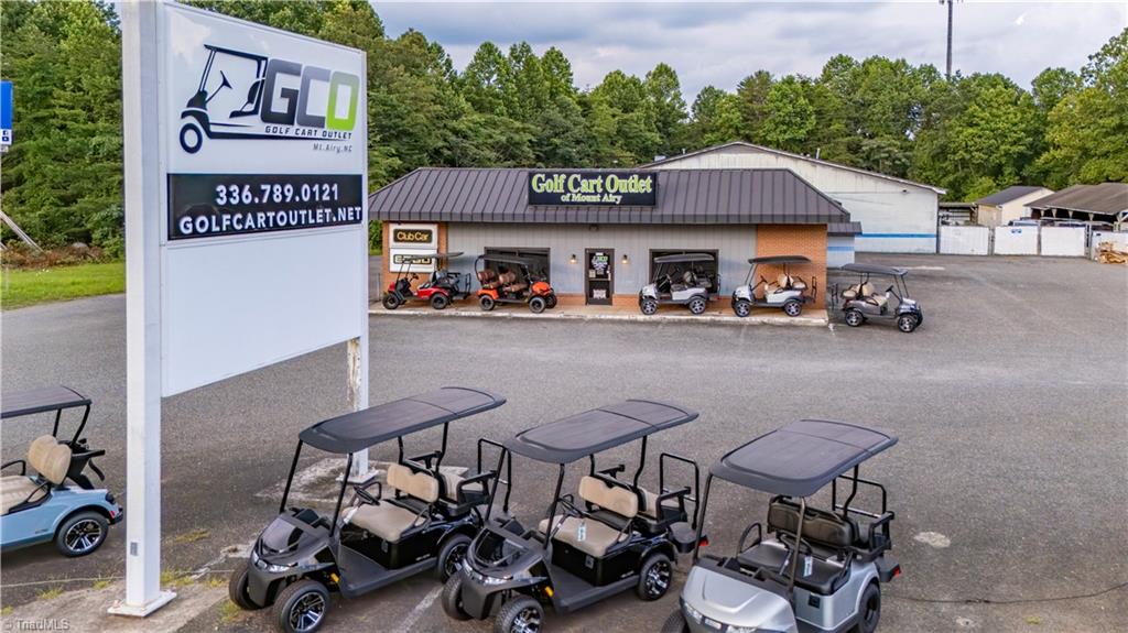 1316 Andy Griffith Parkway Property Photo 1