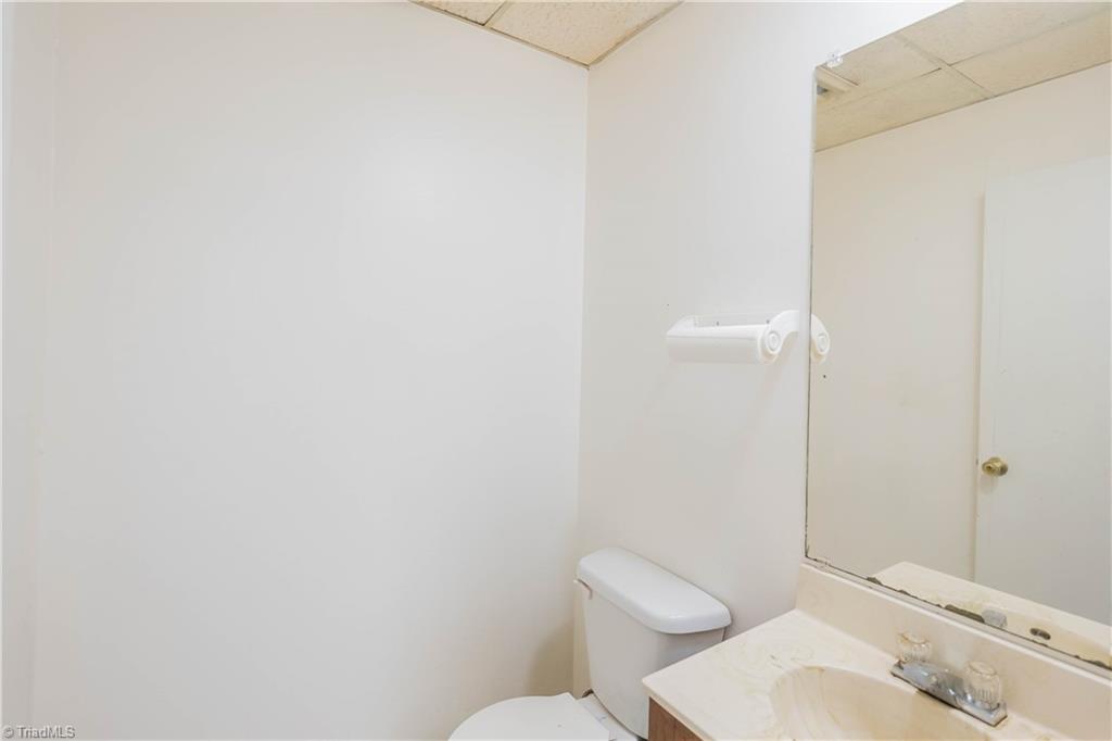 1316 Andy Griffith Parkway Property Photo 20