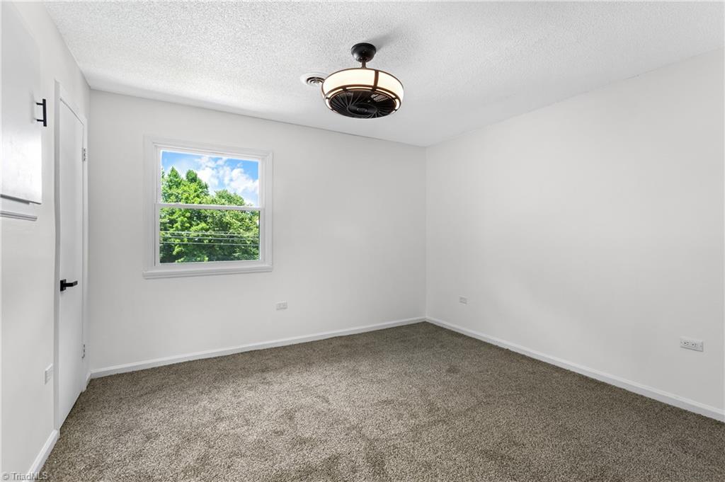 101 Oxford Place # 10 Property Photo 26