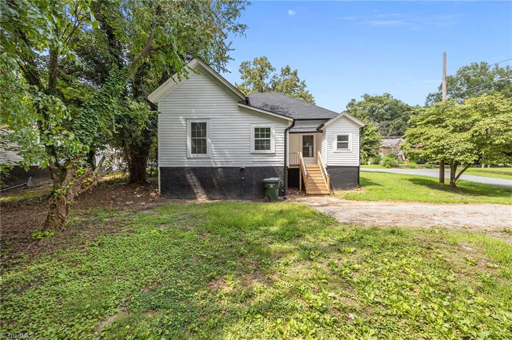 625 N Mebane Street Property Photo 5