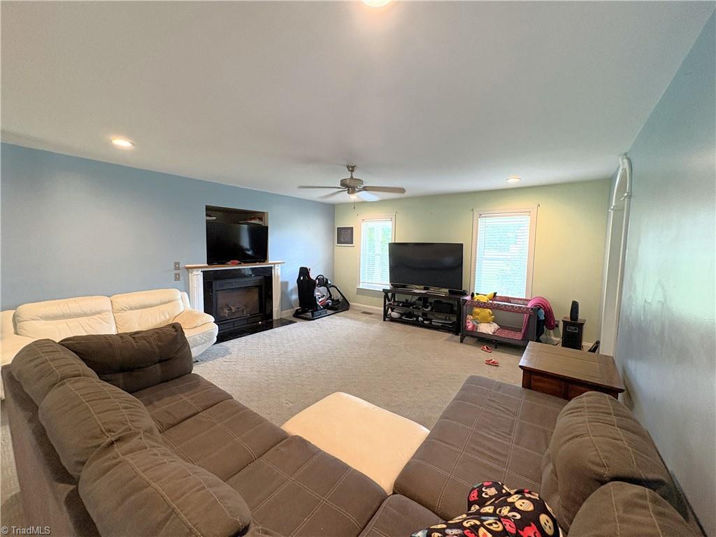 8463 Hunting Court Property Photo 8
