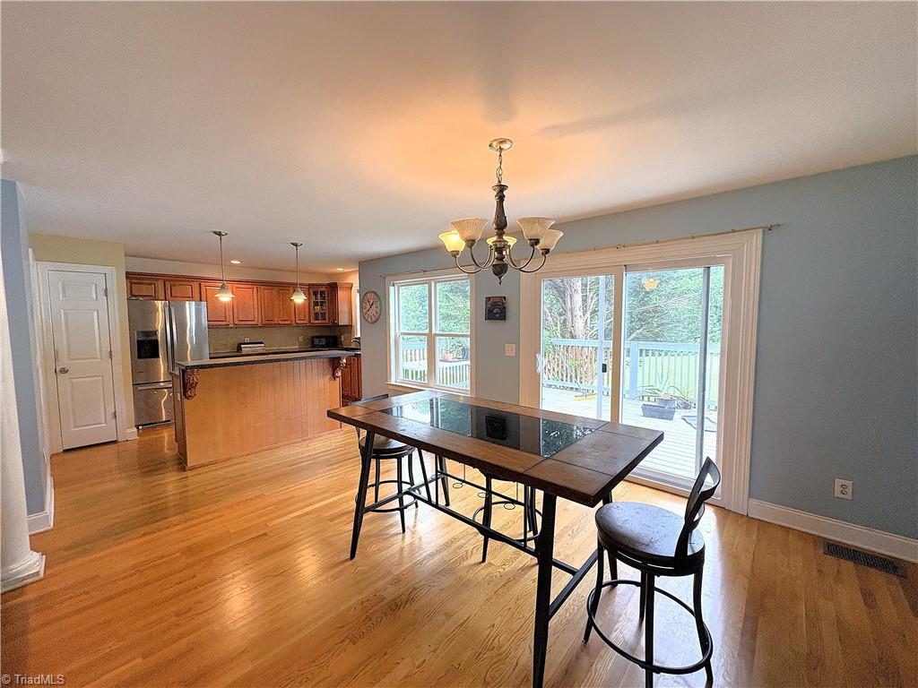 8463 Hunting Court Property Photo 12