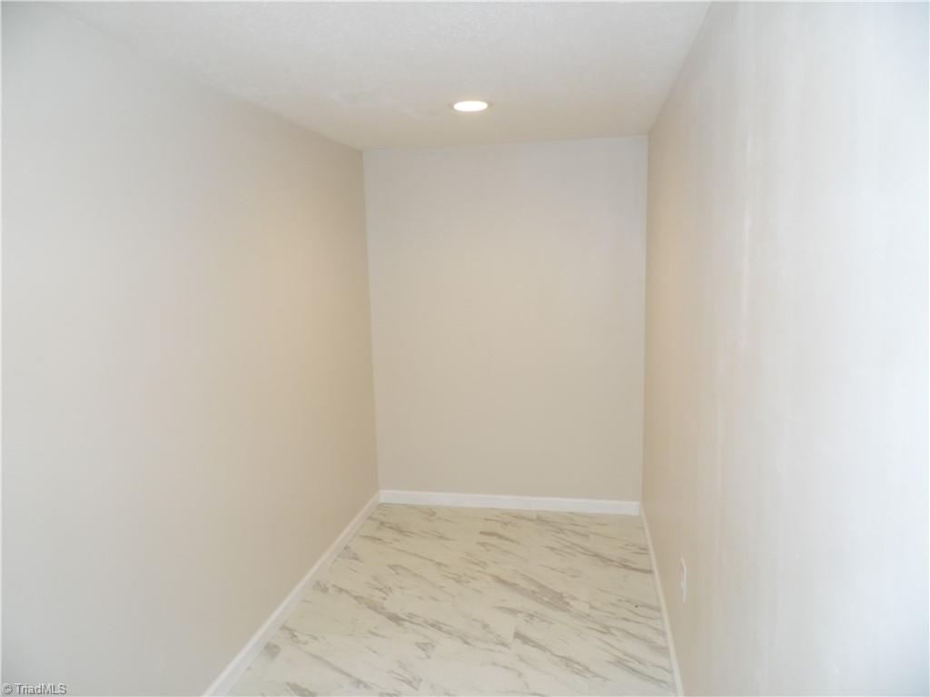 569 N Sparta Parkway Property Photo 16
