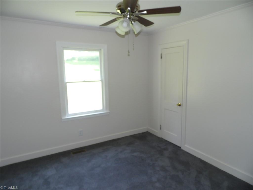 569 N Sparta Parkway Property Photo 17