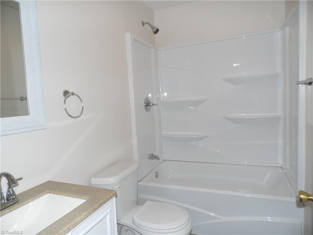 569 N Sparta Parkway Property Photo 19