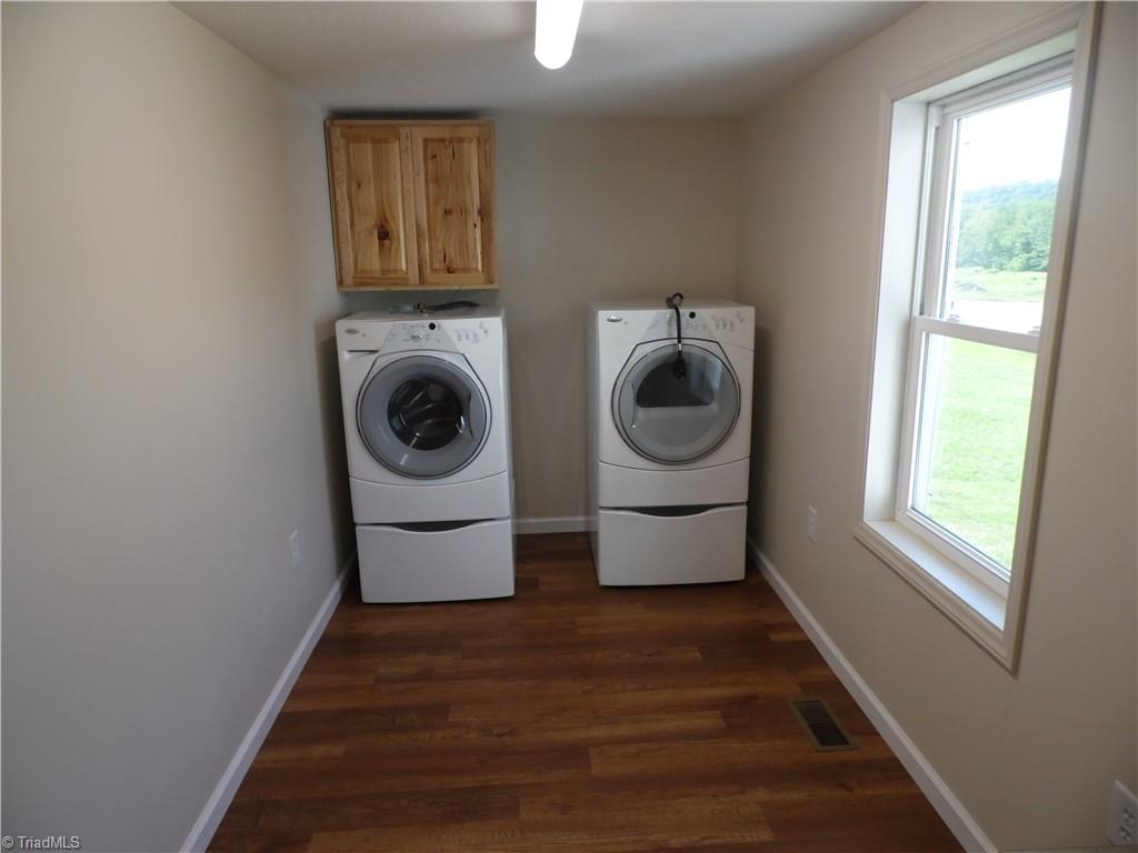 569 N Sparta Parkway Property Photo 21