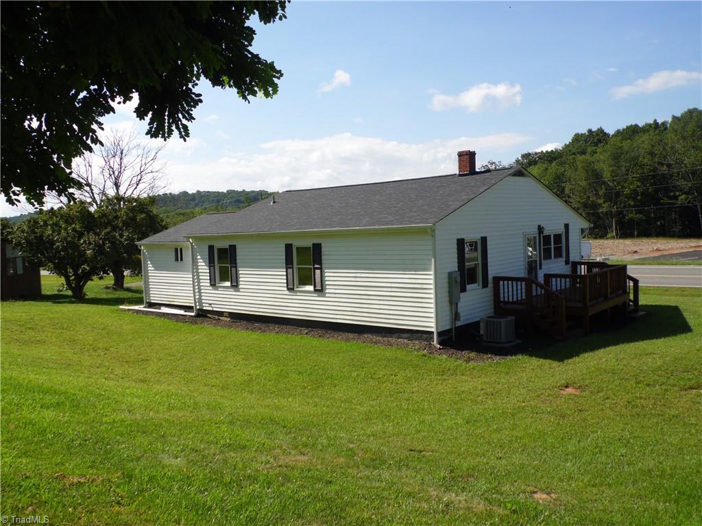 569 N Sparta Parkway Property Photo 27