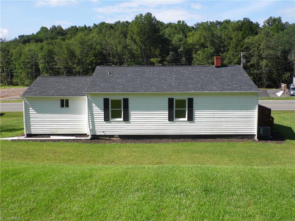 569 N Sparta Parkway Property Photo 28