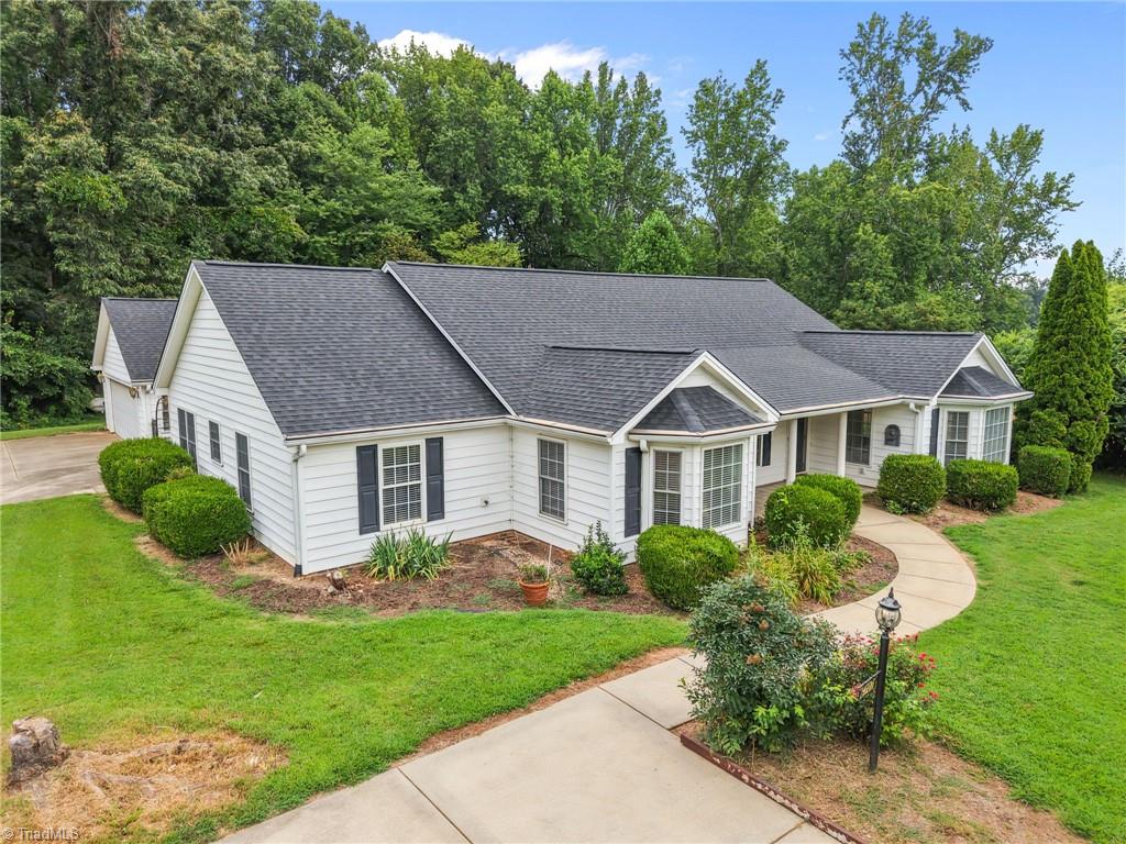 6707 Brookbank Road Property Photo 1