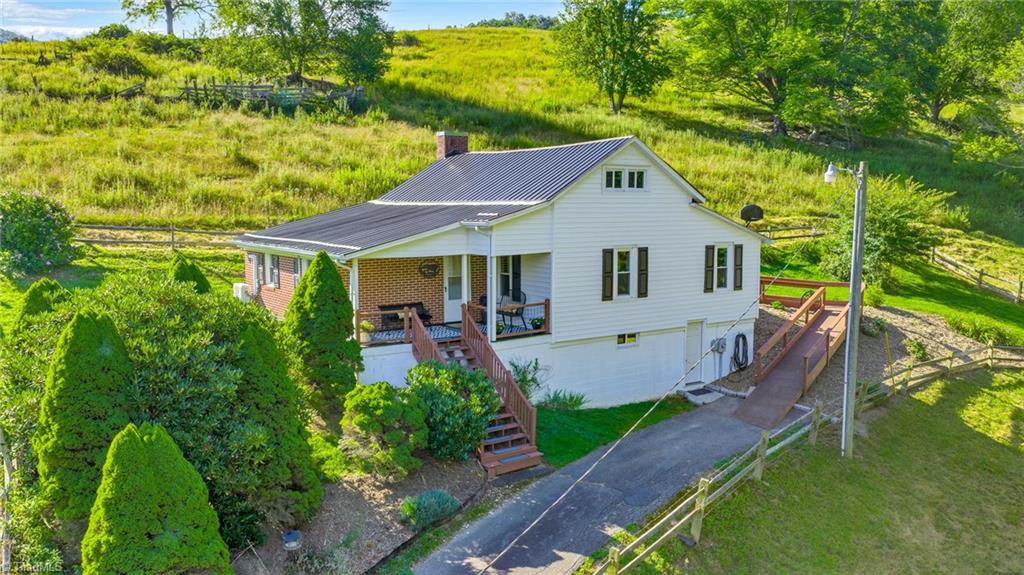 922 Prathers Creek Church Road Property Photo 1