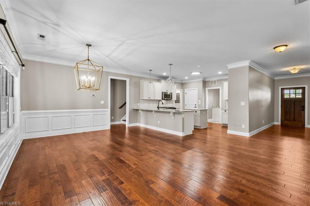 4006 Steeplegate Drive Property Photo 11