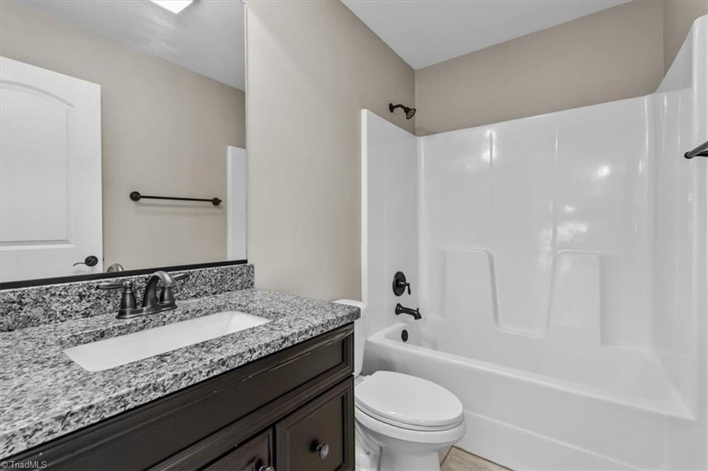 4006 Steeplegate Drive Property Photo 35