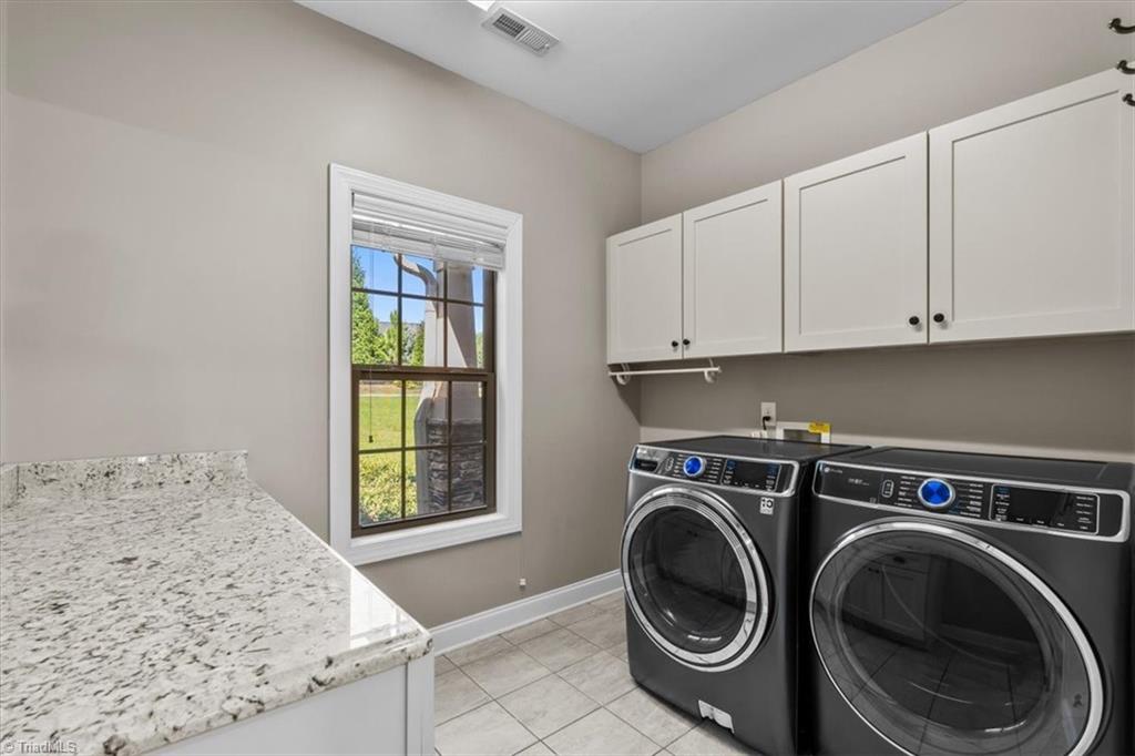 4006 Steeplegate Drive Property Photo 36