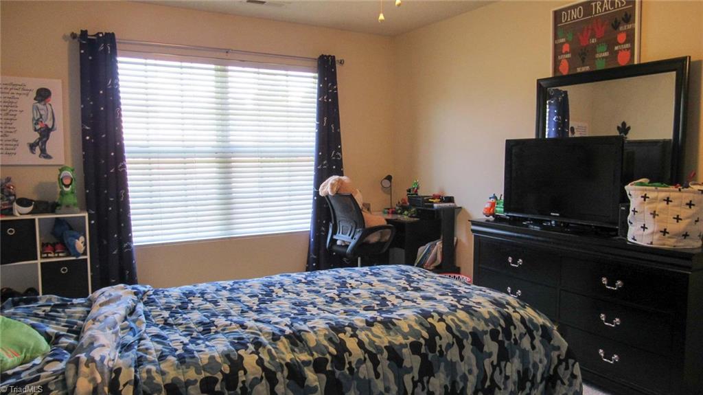 2400 Lannigan Drive Property Photo 24