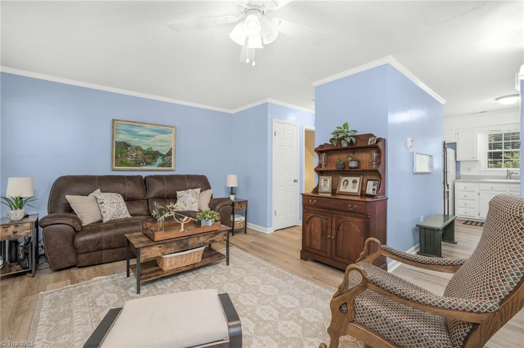 2640 Windy Crossing Property Photo 2
