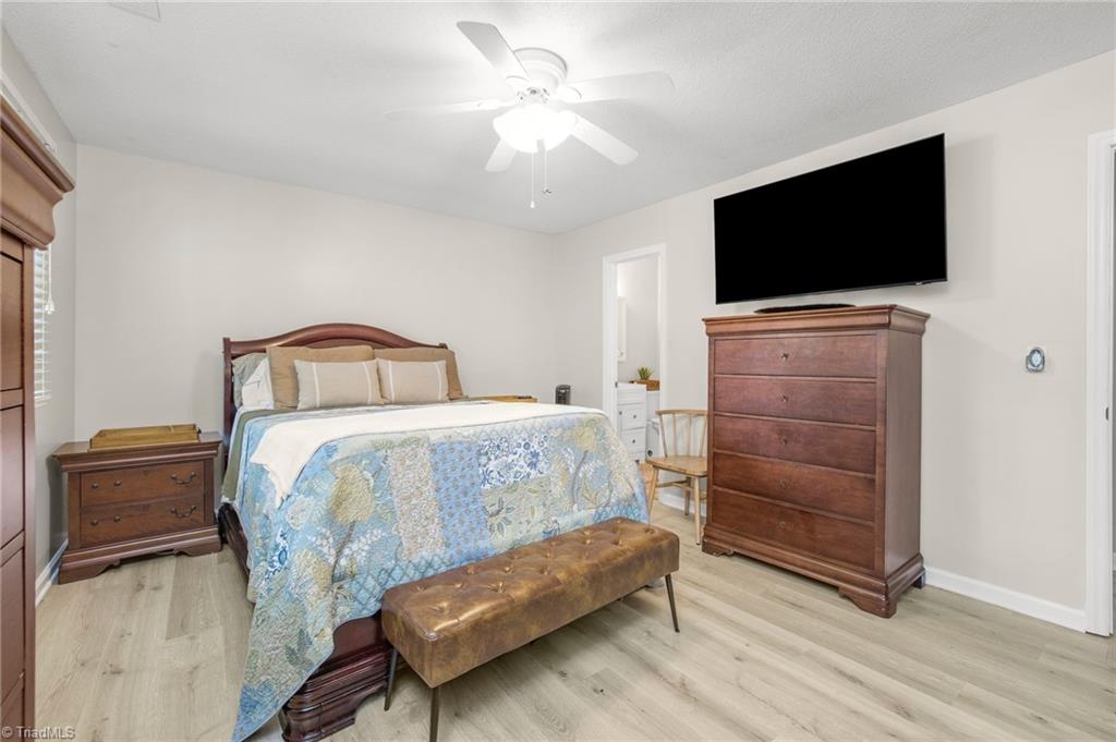 2640 Windy Crossing Property Photo 4