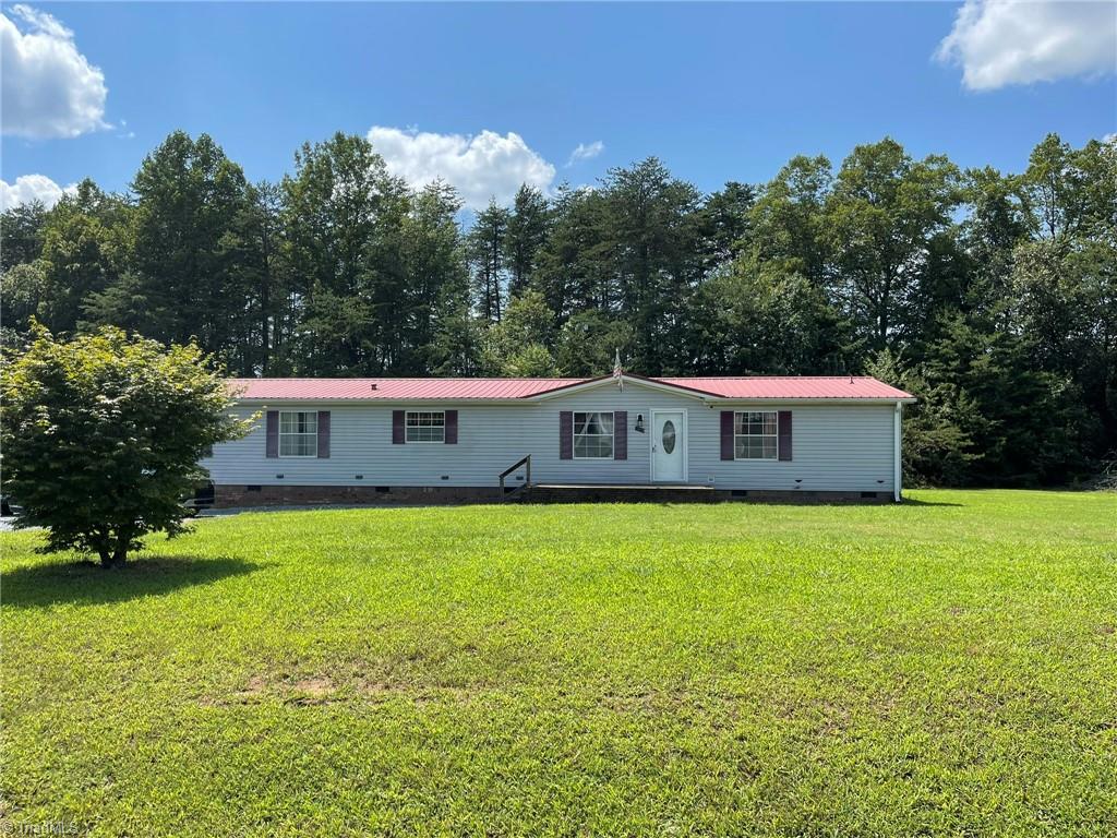 1090 Piney Meadows Drive Property Photo 1