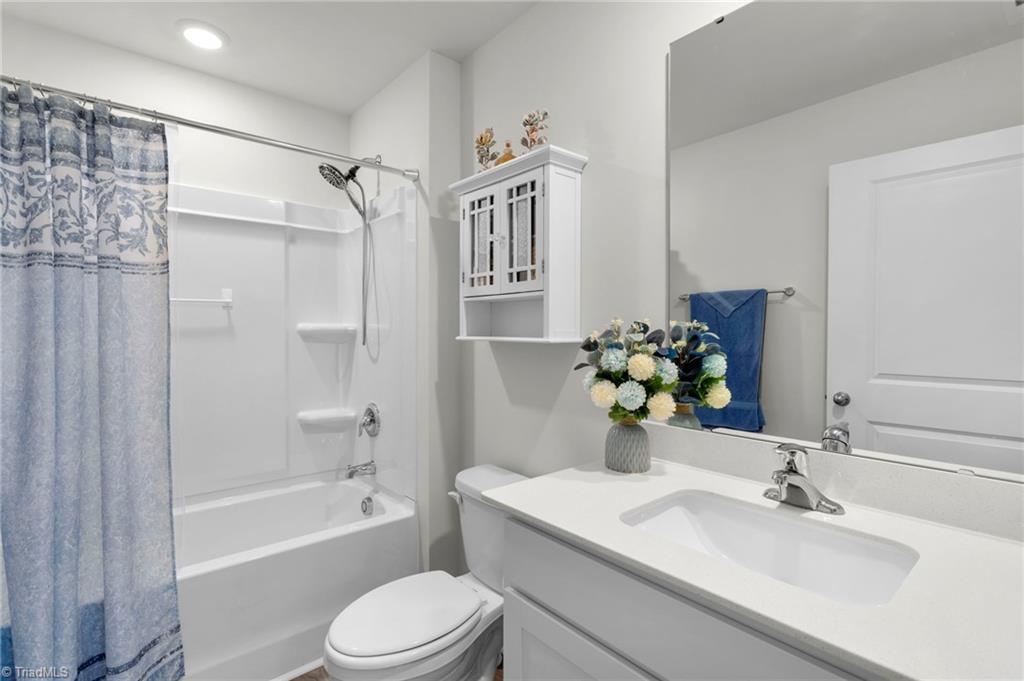 183 Alamos Avenue Property Photo 21