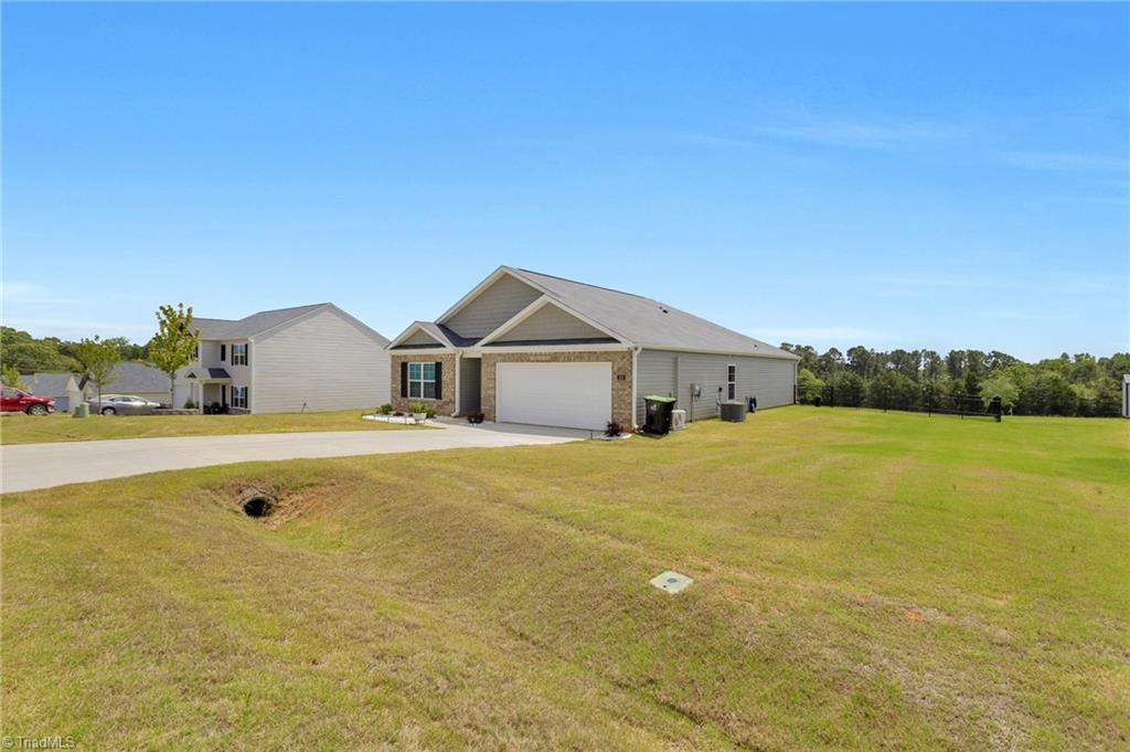 183 Alamos Avenue Property Photo 23