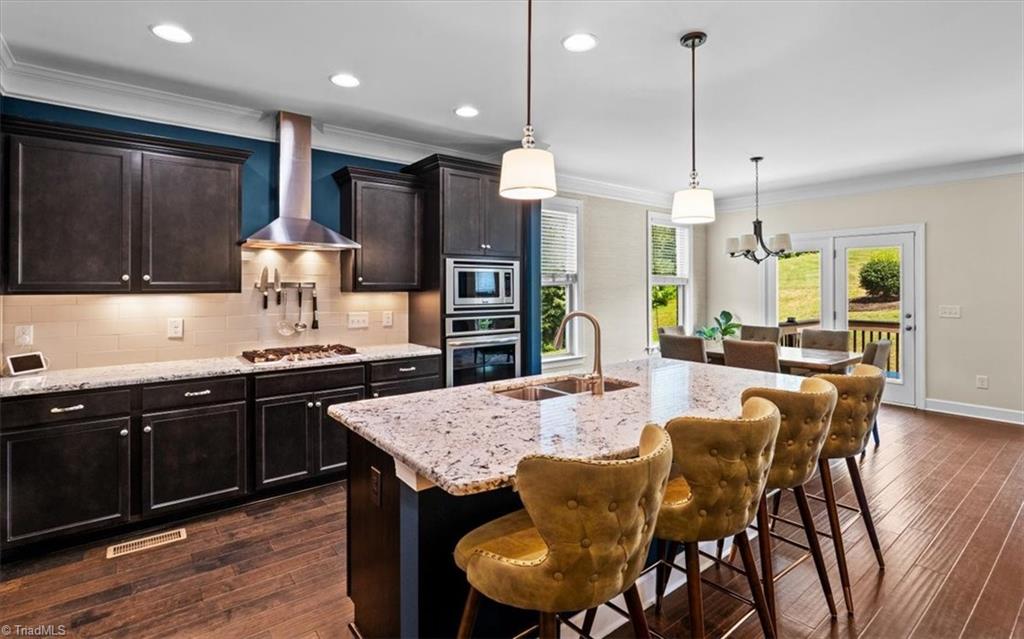 8810 Phillips Farm Road Property Photo 14