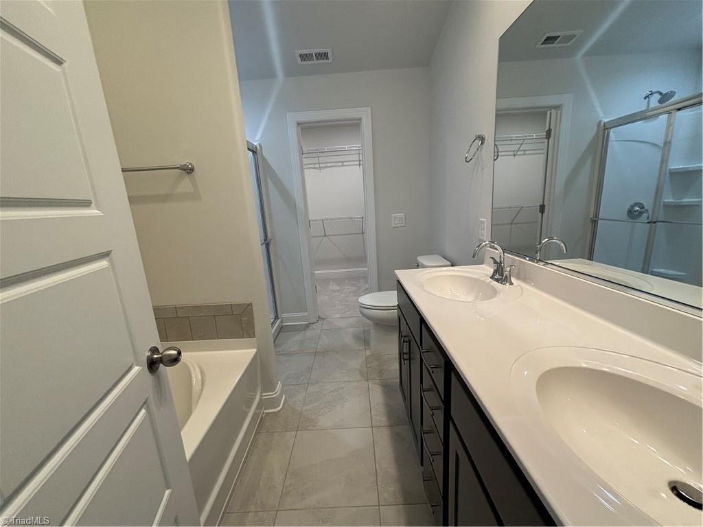 1057 Beechcraft Drive Property Photo 3