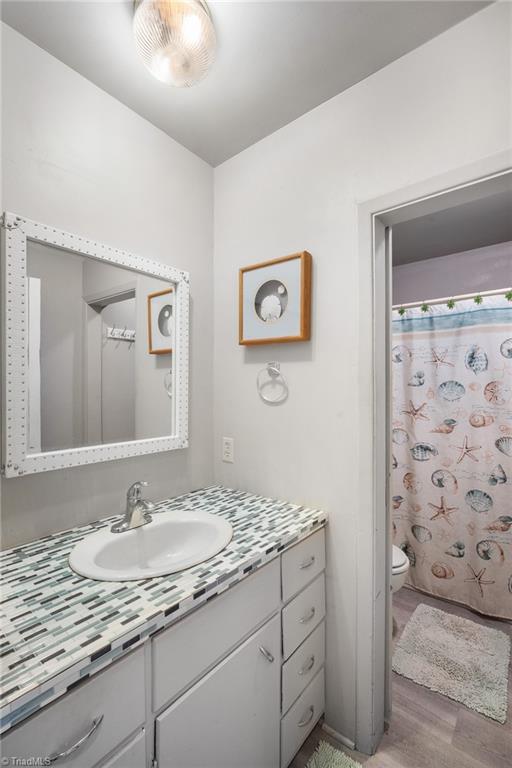 701 Locust Place Property Photo 10